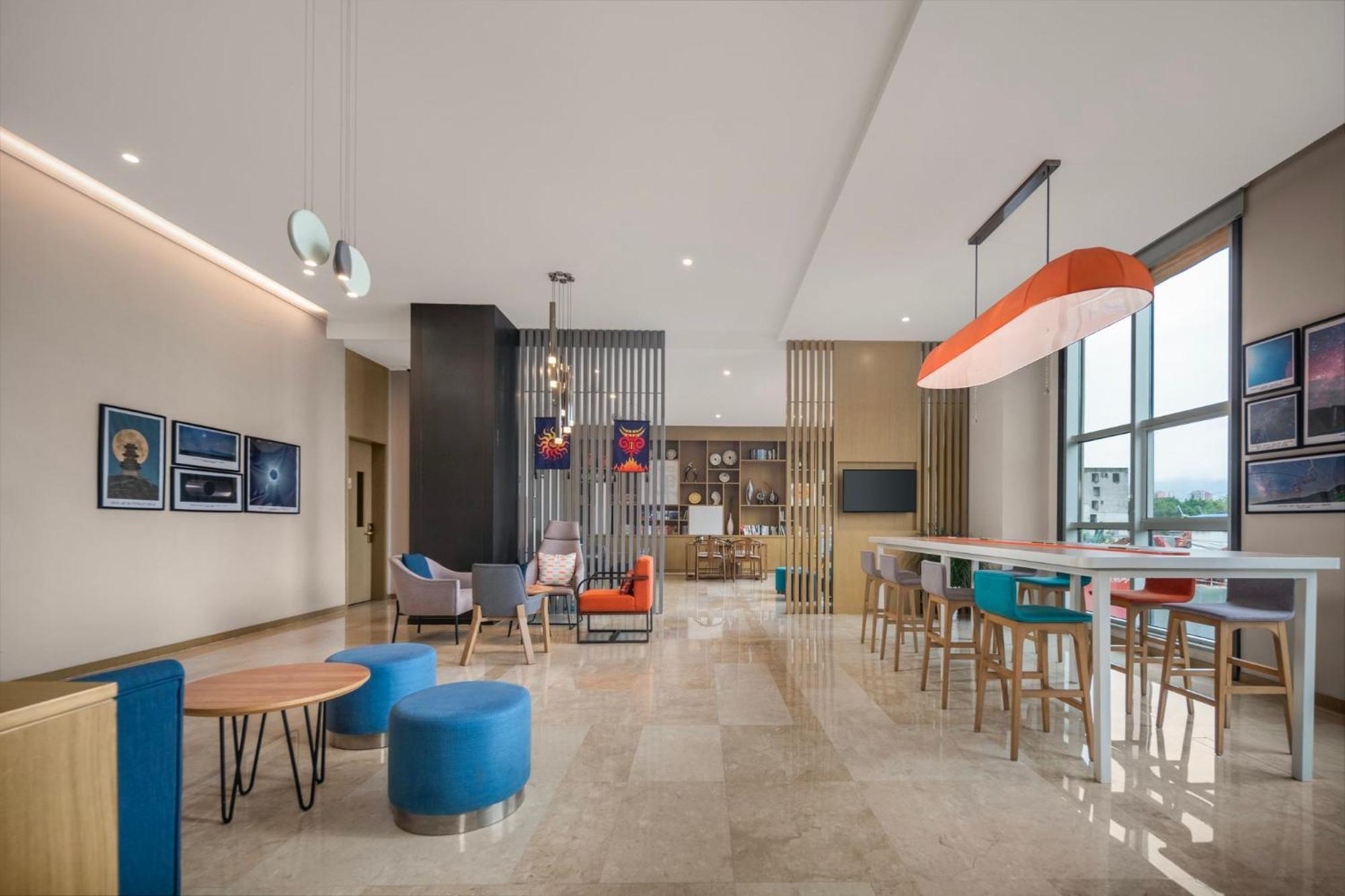 Holiday Inn Express - Xichang City Center By Ihg Eksteriør billede
