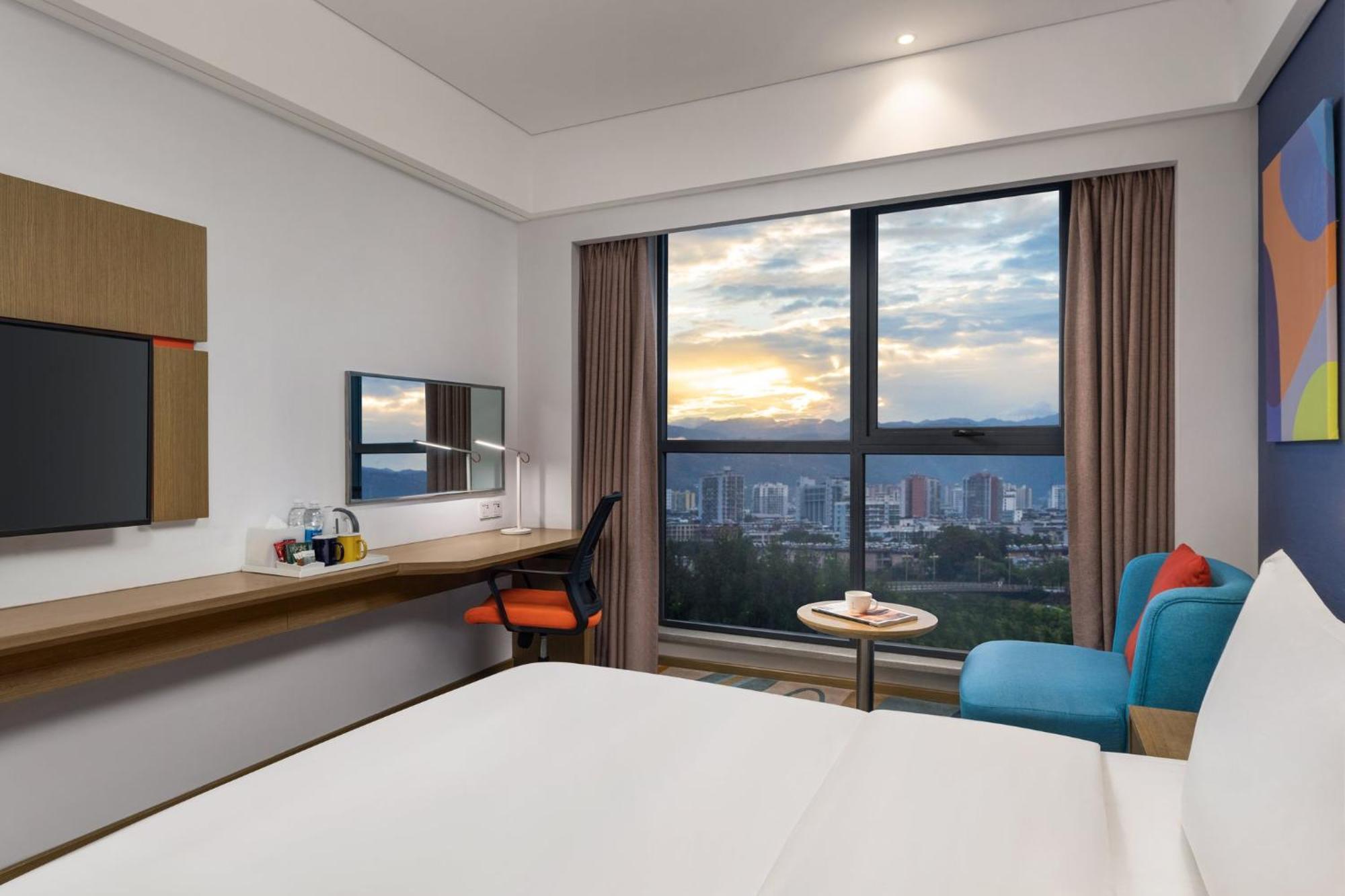 Holiday Inn Express - Xichang City Center By Ihg Eksteriør billede