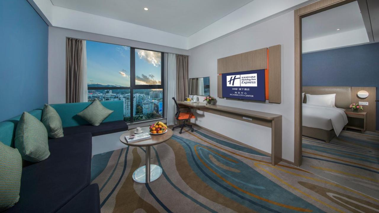 Holiday Inn Express - Xichang City Center By Ihg Eksteriør billede
