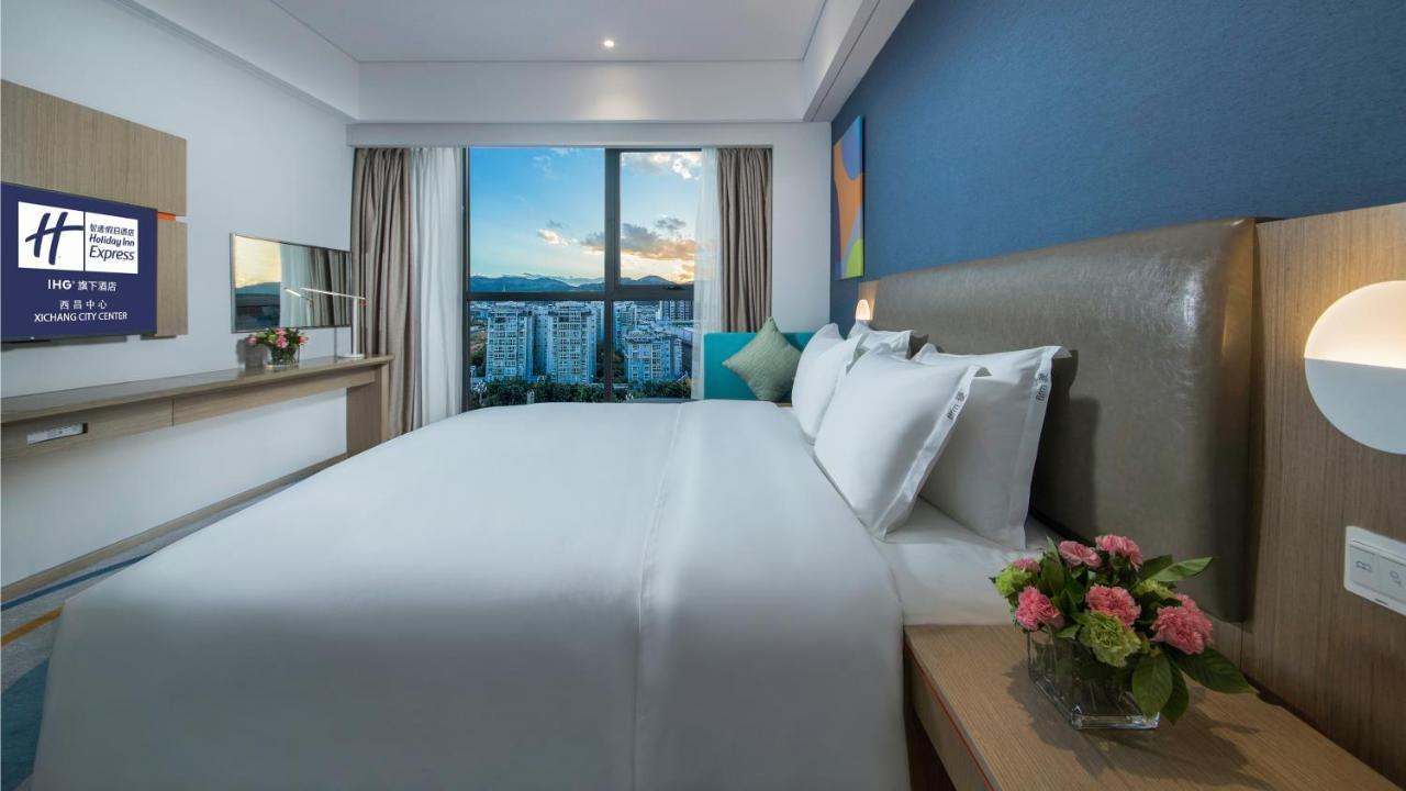 Holiday Inn Express - Xichang City Center By Ihg Eksteriør billede