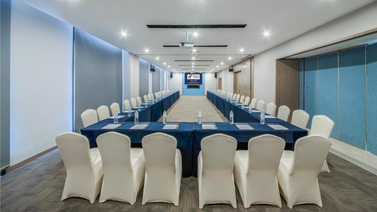 Holiday Inn Express - Xichang City Center By Ihg Eksteriør billede